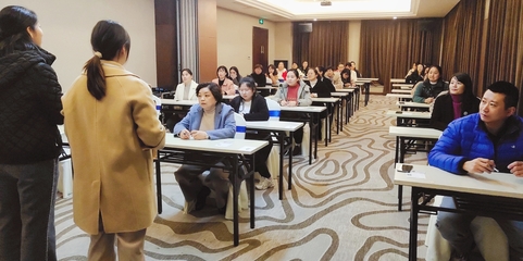 黃陂區(qū)婦聯(lián)家庭教育咨詢師培訓班成功舉辦